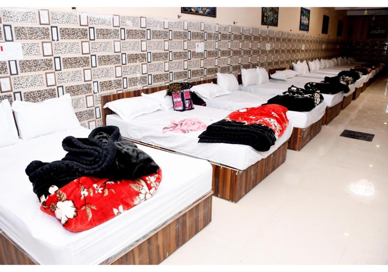 Tirupati Balaji Inn Bageshwar Dham Basāri 외부 사진