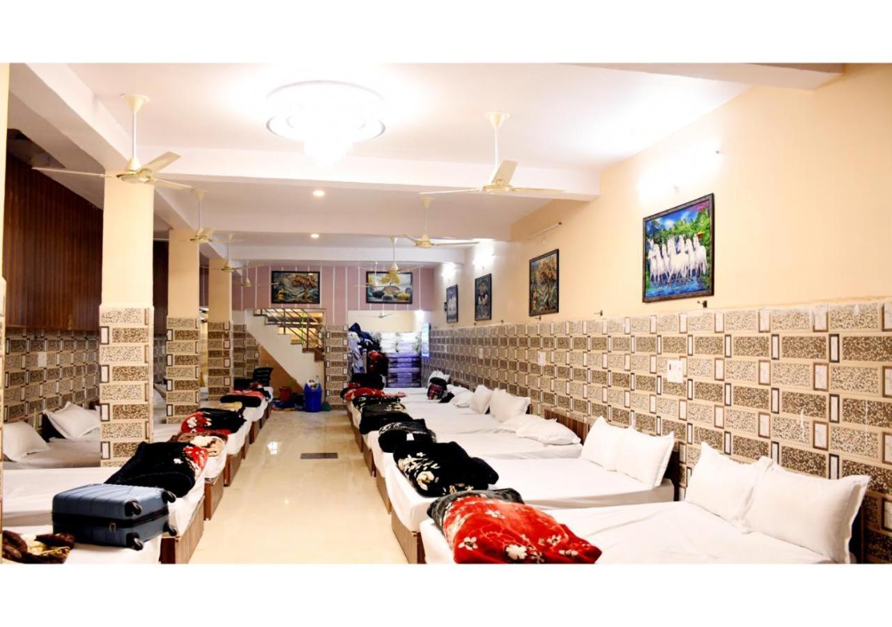 Tirupati Balaji Inn Bageshwar Dham Basāri 외부 사진